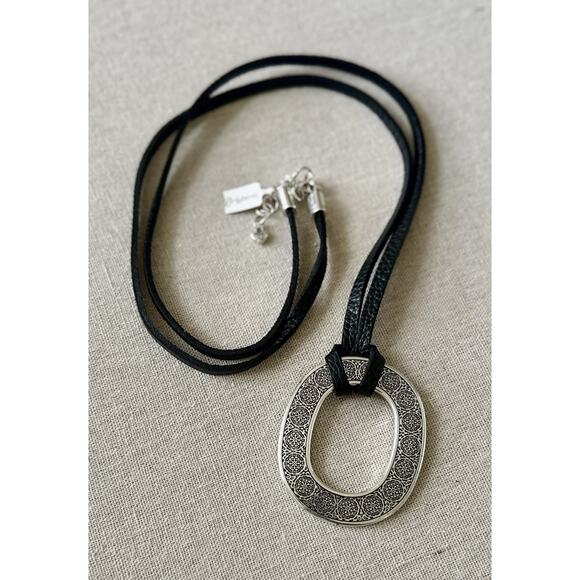 Brighton FERRARA LEATHER Silver Oval Scroll BLACK Long Necklace MSRP $68 NWT - Picture 1 of 12
